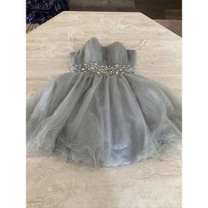 Formal GLS Apparel USA Inc. Juniors Prom/Party Dress- M Quinceanera Grey